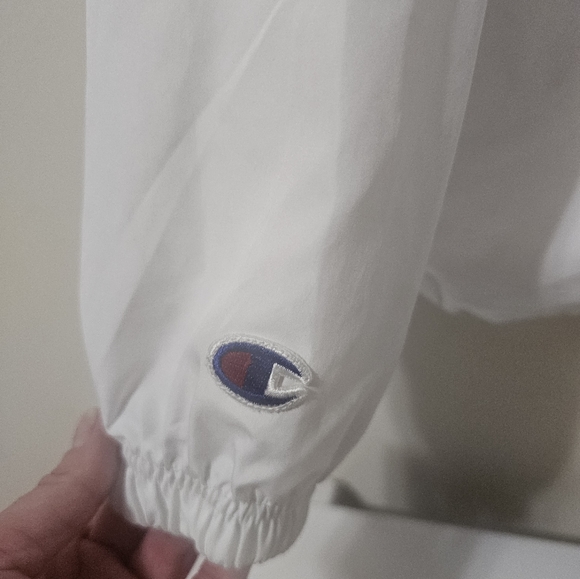 Champion Men's Lrg Windbreaker White - Picture 3 of 8